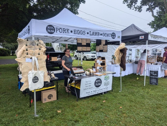 Danielle at a farmers market